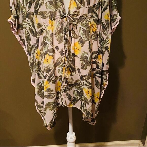 Lily White Kimono Floral Sheer Wrap Coverup Blush Trim Size Medium - Picture 4 of 12